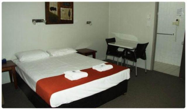 Anchorage Motor Inn Sunshine Coast Room photo
