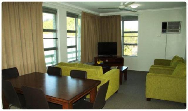 Anchorage Motor Inn Sunshine Coast Room photo